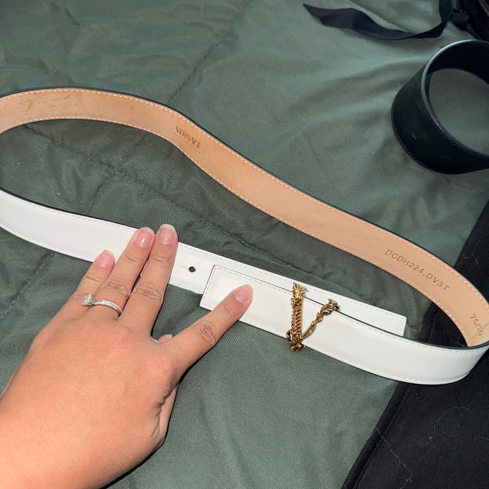 Versace Logo Belt – DCDH224.DV3T (Size 75/30)